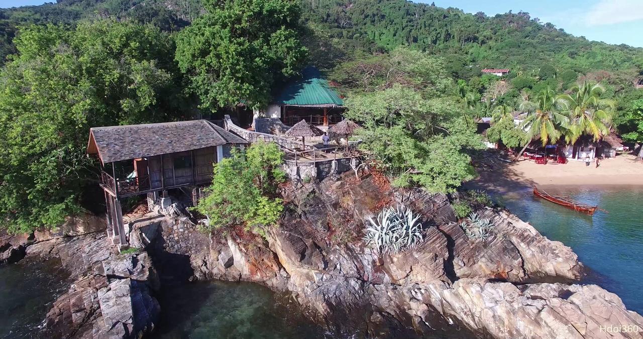 Auberge Le Maki Lodge Ampangorinana Esterno foto