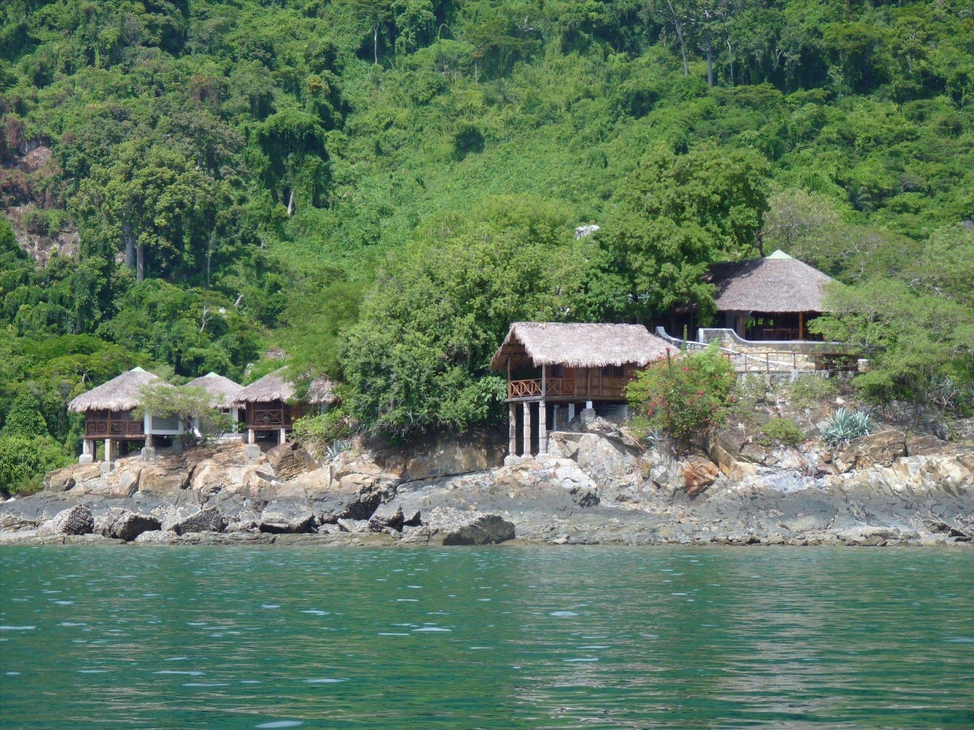Auberge Le Maki Lodge Ampangorinana Esterno foto