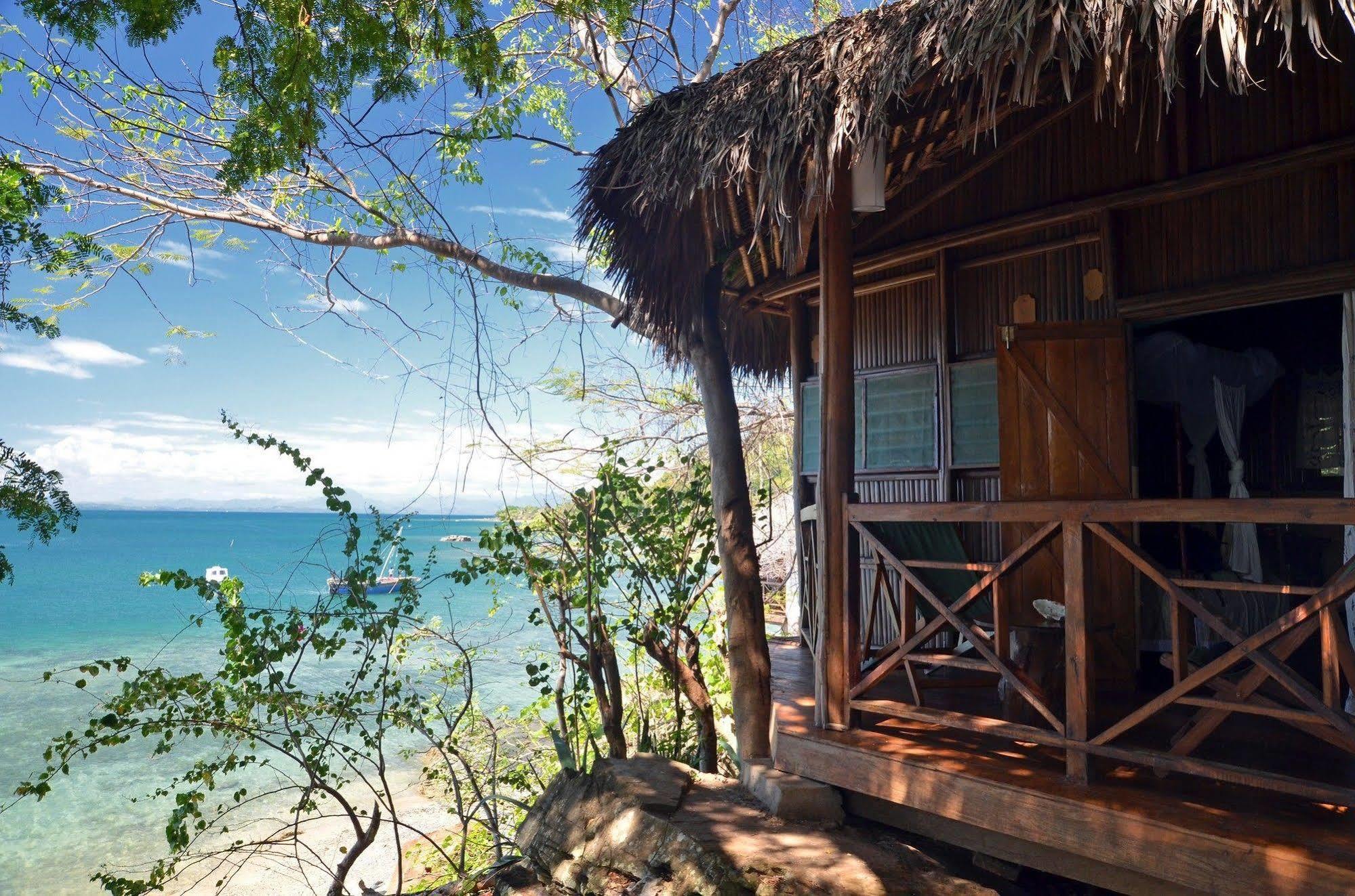 Auberge Le Maki Lodge Ampangorinana Esterno foto