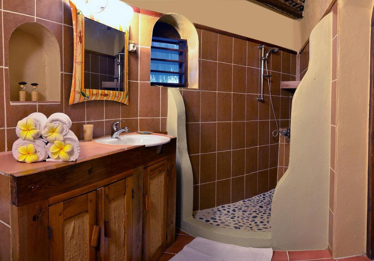 Auberge Le Maki Lodge Ampangorinana Esterno foto